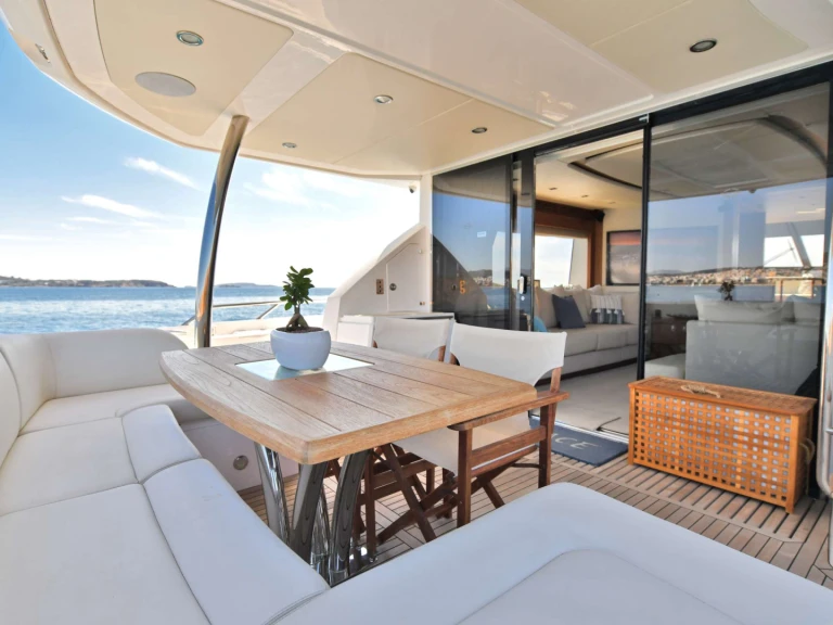 Alquiler Yate de lujo Sunseeker con o sin  título de navegación