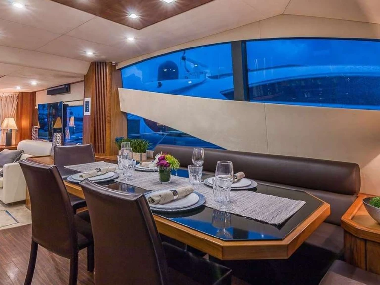 Alquiler de Sunseeker TWINS en Bahamas