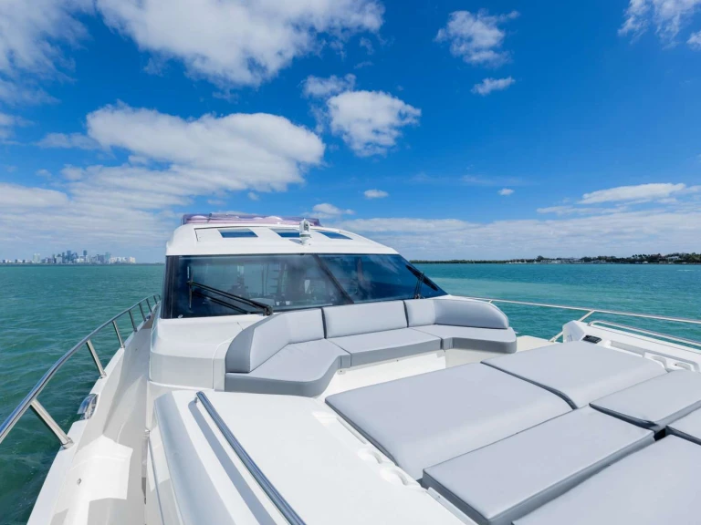 Princess Viking Snowbird de alquiler a Miami