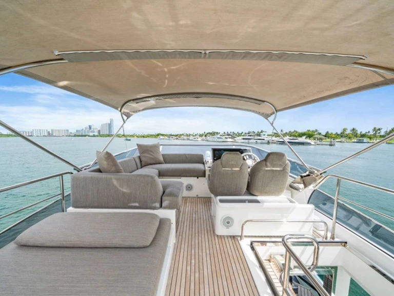 Yate de lujo para alquilar Miami al mejor precio