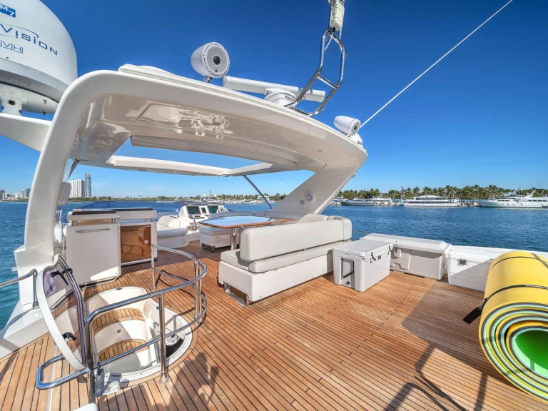 Alquiler de Yate de lujo, con o sin patrón Azimut Sunny Isles Beach (City)