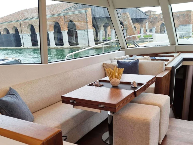 Alquiler de embarcaciones  PANTA REI enSplit en Samboat