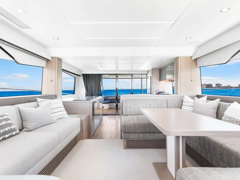 Alquiler de Sunseeker Done Deal en Bahamas