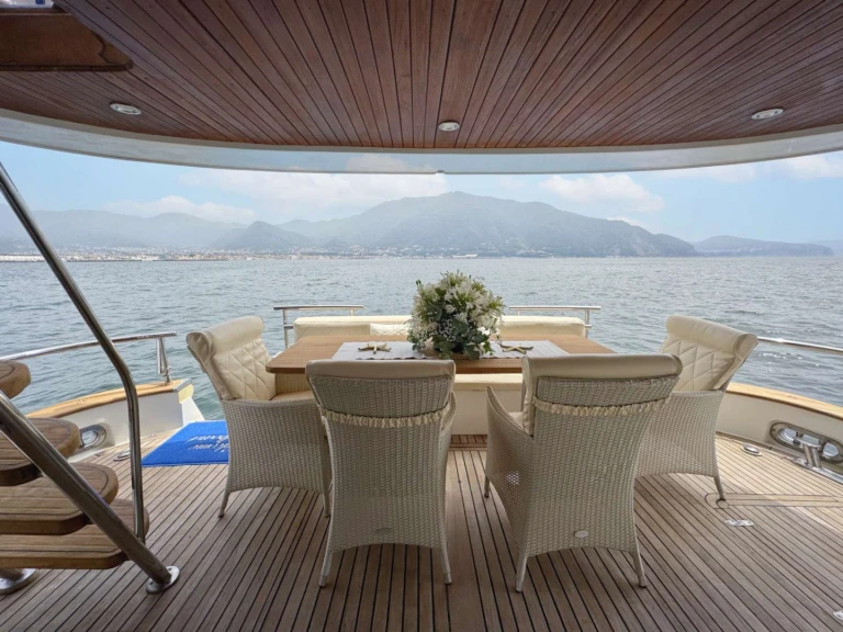 Alquiler de Terranova Yachts AZUR en Castellammare di Stabia