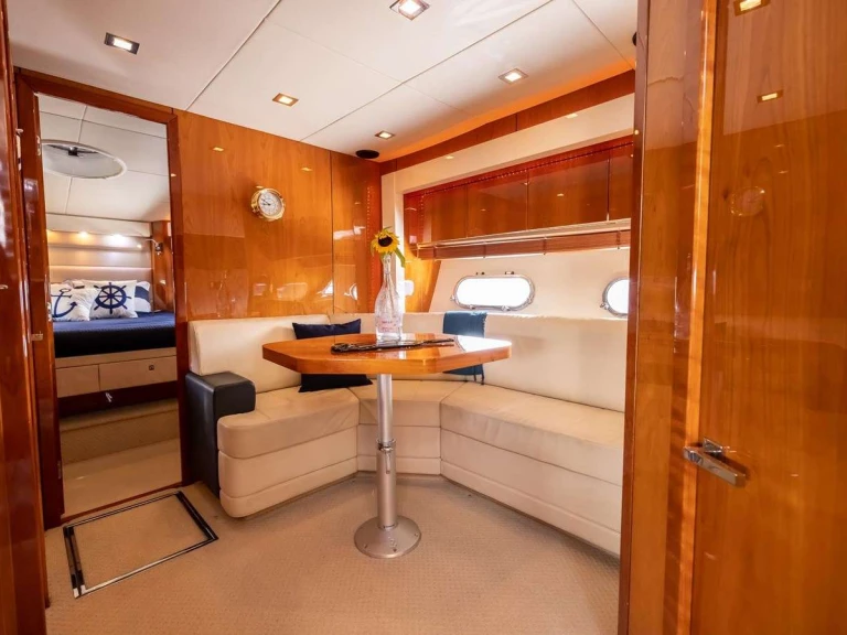 Alquiler Yate de lujo Sunseeker con o sin  título de navegación
