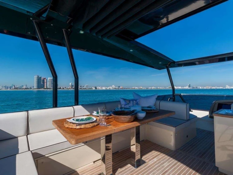 Alquiler de Bénéteau Singh City en Miami