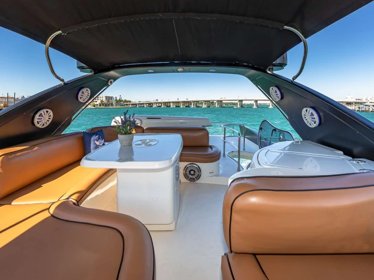 Alquiler de barcos Miami barato de Priceless