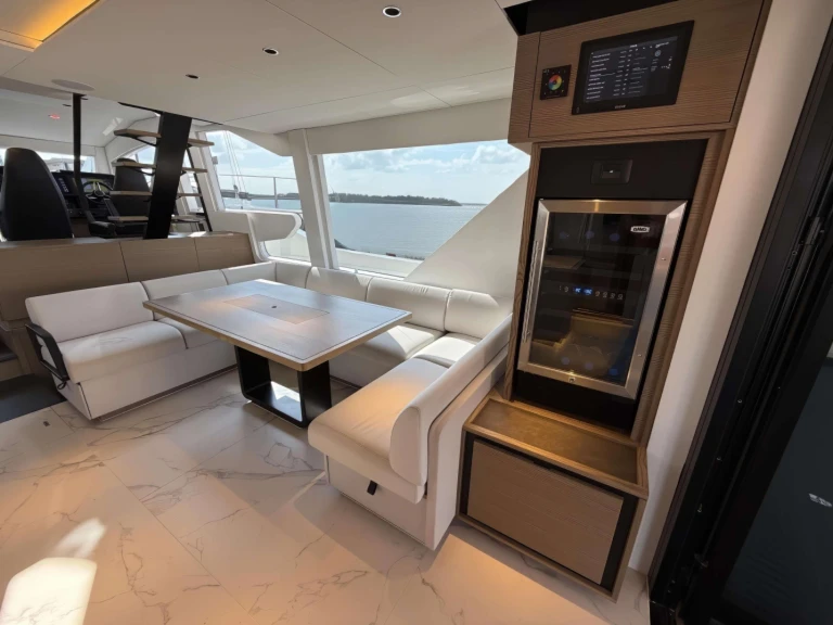 Alquiler de barcos Bahamas barato de Xquisite Hybrid