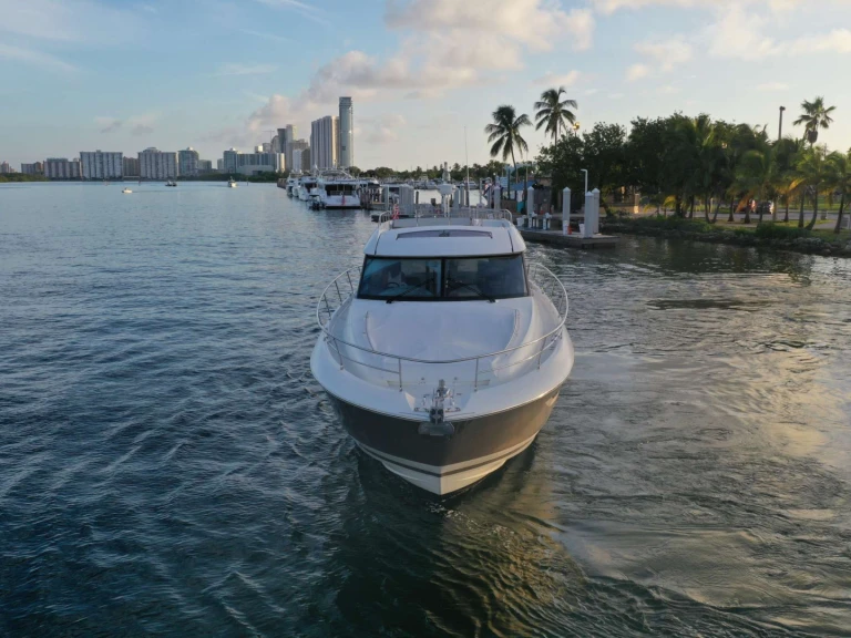 Prestige Yachts 60 Prestige de alquiler a Caribe