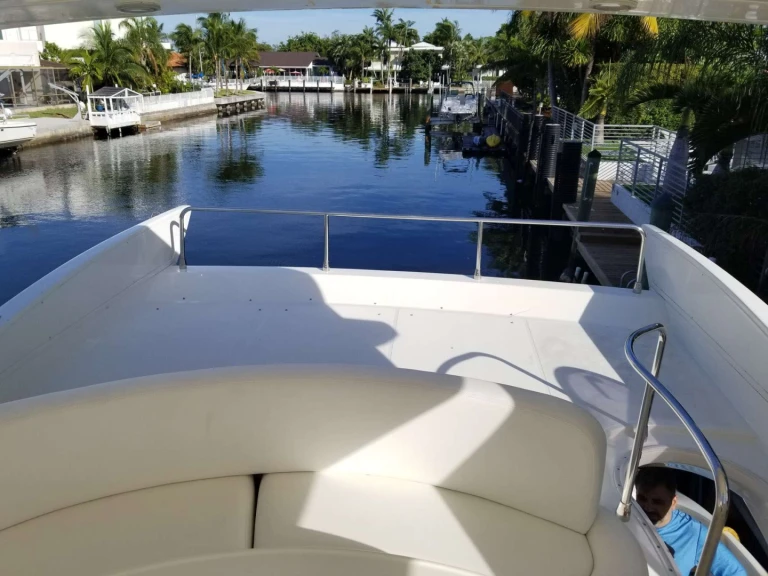 Alquiler Yate de lujo en Miami Beach - Azimut Shedai
