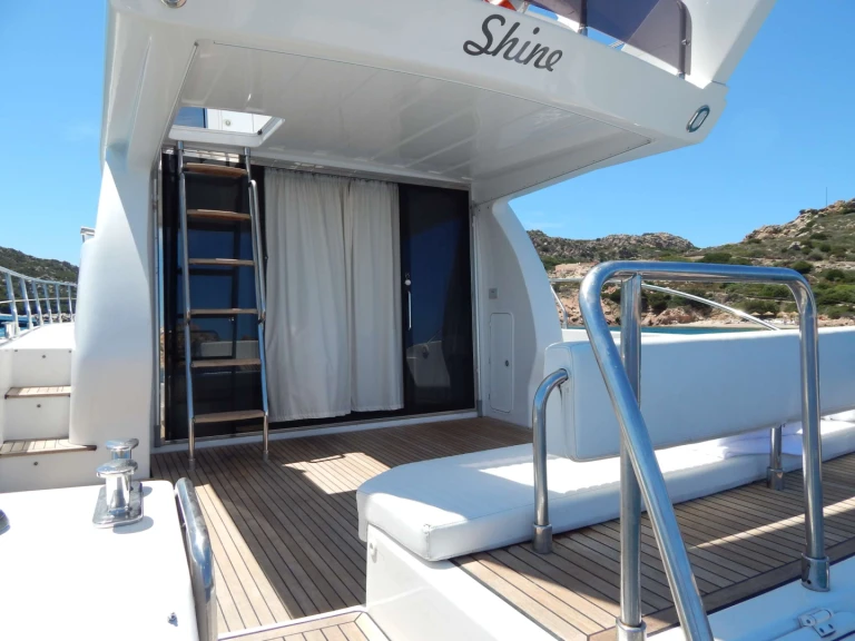 Alquiler de embarcaciones  LADY SHINE enCannigione en Samboat