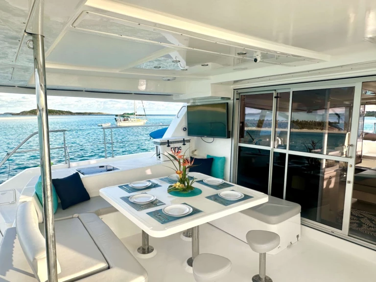 Robertson and Caine SOUTHERN SKY de alquiler a Bahamas