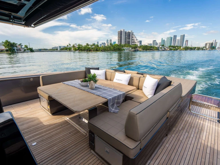 Alquiler Yate de lujo en Montauk - Pardo Yachts FULL POP