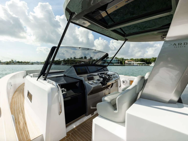 Alquiler de barcos Town of East Hampton barato de 43 Pardo