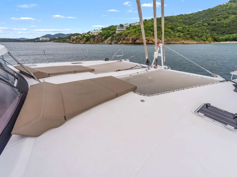 Alquiler de embarcaciones Fountaine Pajot SOME KIND OF WONDERFUL enSaint Thomas Island en Samboat