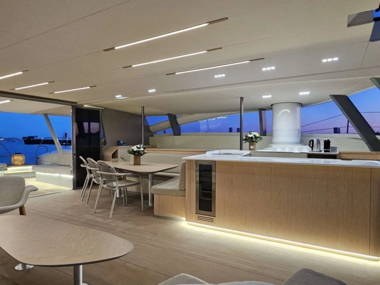 Alquiler Catamarán Custom con o sin  título de navegación