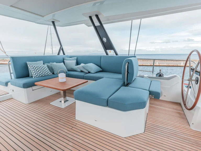 Fountaine Pajot The Blue Dream de alquiler a Córcega