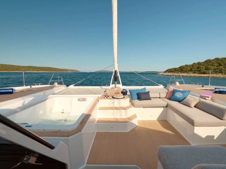 Alquiler Yate de lujo Fountaine Pajot con o sin  título de navegación