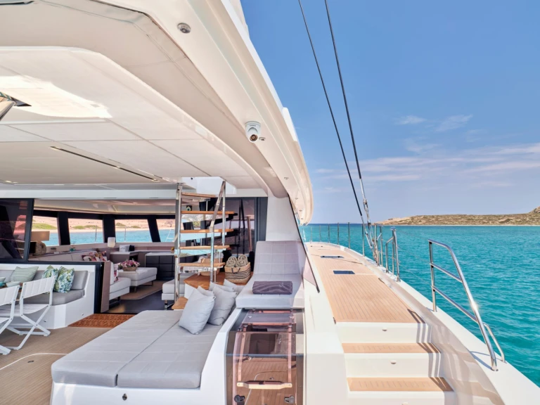 Alquiler de embarcaciones Fountaine Pajot PIXIE enNéa Péramos en Samboat