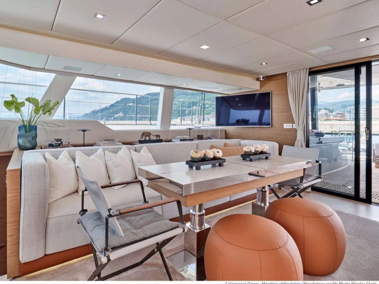 Sunreef DAWN de alquiler a Baleares