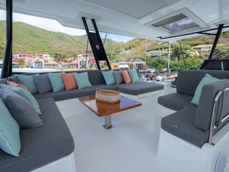 Alquiler de embarcaciones Fountaine Pajot KRAZY KAT enIslas Vírgenes Británicas en Samboat