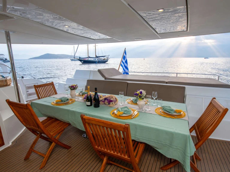 Alquiler de embarcaciones Fountaine Pajot HIGHJINKS  enEl Pireo en Samboat