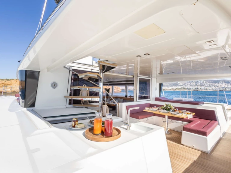 Alquiler Yate de lujo en Álimos - Lagoon KING OF DIAMONDS