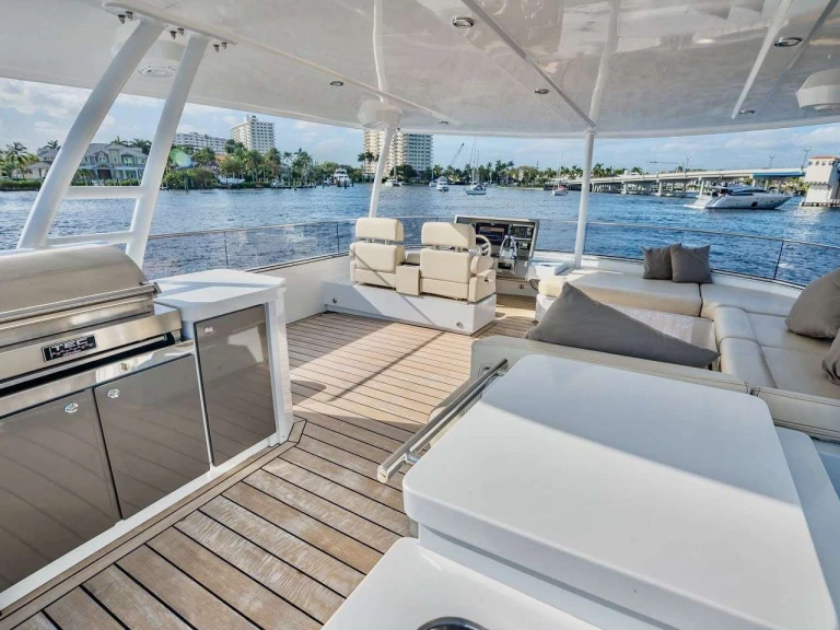 Alquiler de embarcaciones Nishii Shipyards Cata enNassau en Samboat