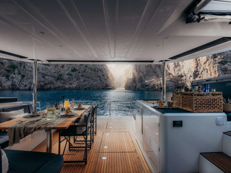 Alquiler de embarcaciones Lagoon ALMOSTA ROAD enAtenas en Samboat