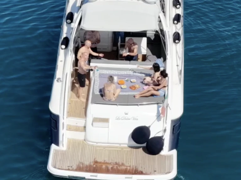 Alquiler Lancha en Nápoles - Princess Princess V55