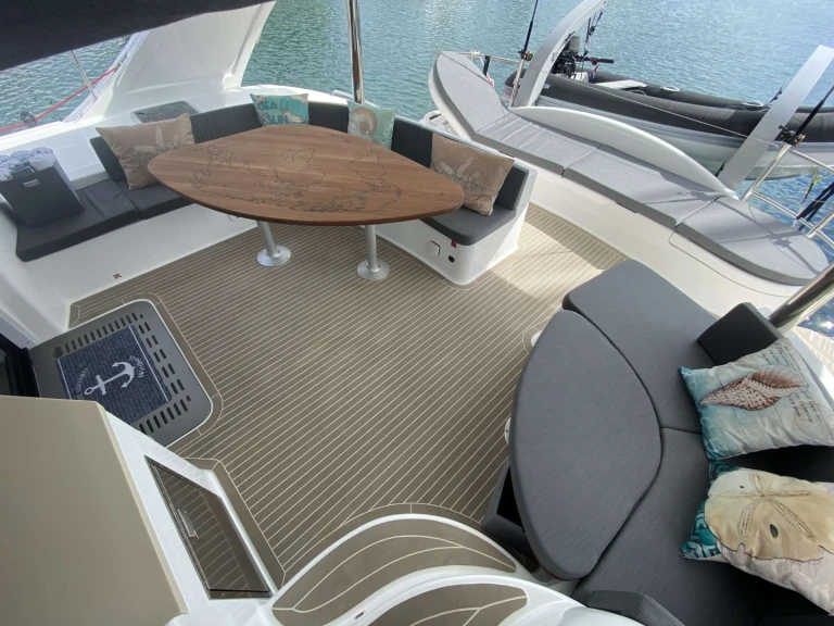 Alquiler de embarcaciones Xquisite Yachts SV Valhalla enFreeport en Samboat