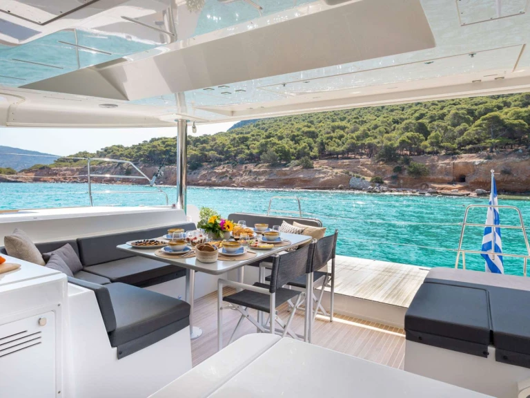 Alquiler de Lagoon QUEEN OF DIAMONDS  en Atenas