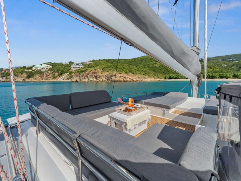 Alquiler de Fountaine Pajot IARA en Islas Vírgenes Británicas