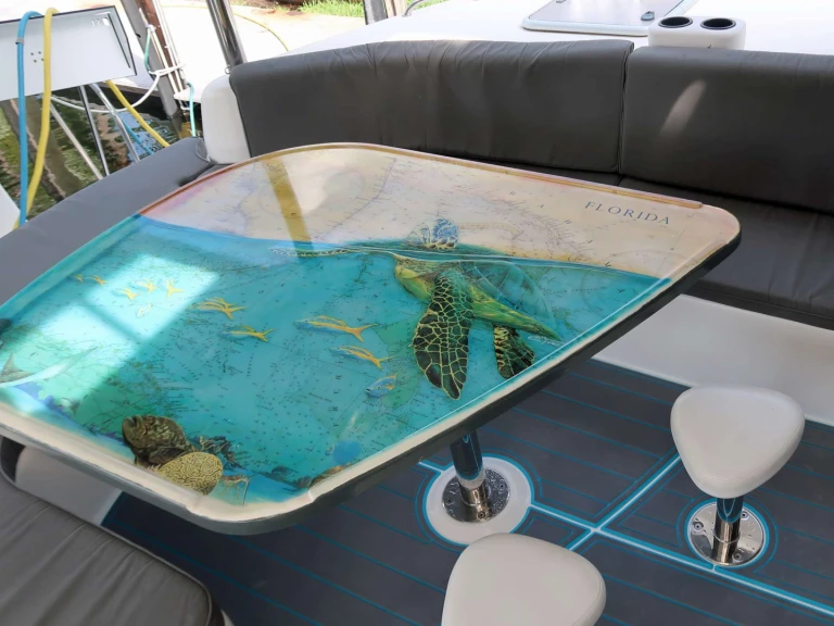 Alquiler de Leopard THE SPACE BETWEEN en Fort Lauderdale