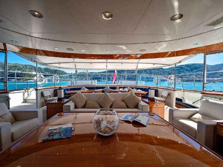 Alquiler de Yate de lujo, con o sin patrón Perini Navi La Spezia