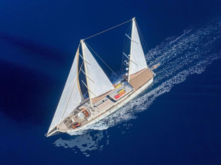 Alquiler de embarcaciones Custom QUEEN OF SALMAKIS enTurquía en Samboat