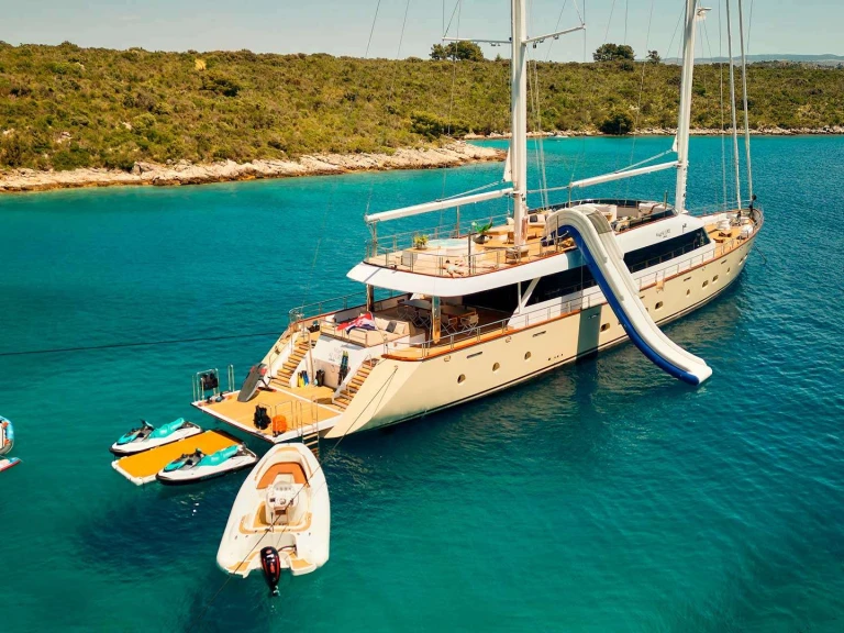 Alquiler Split - Custom MARALLURE en SamBoat
