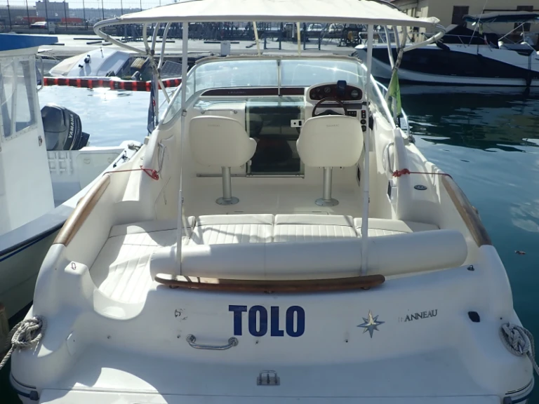 Jeanneau Leader 705 de alquiler a Toulon