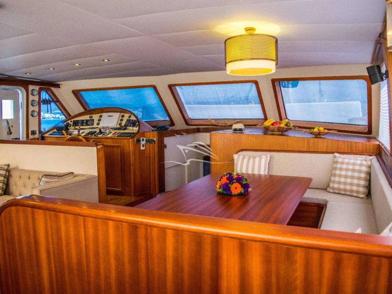 Mastori Yachts, Bodrum Papa Joe de alquiler a El Pireo