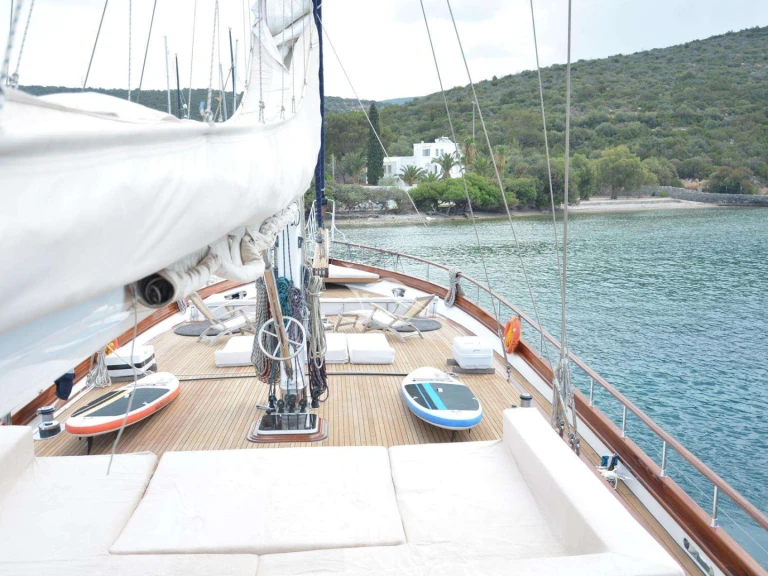 Alquiler de Mastori Yachts, Bodrum Papa Joe en El Pireo