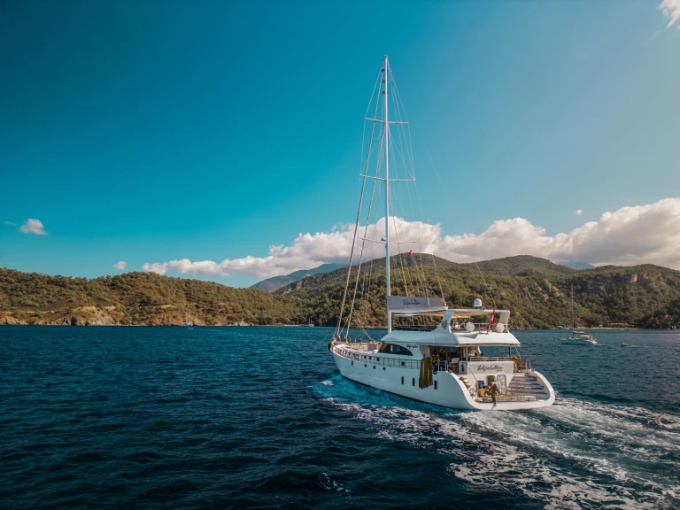 Alquiler de barcos Fethiye barato de Belgin Sultan