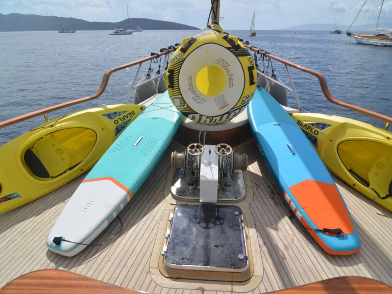 Alquiler de Yate de lujo, con o sin patrón Yener Yacht Cos