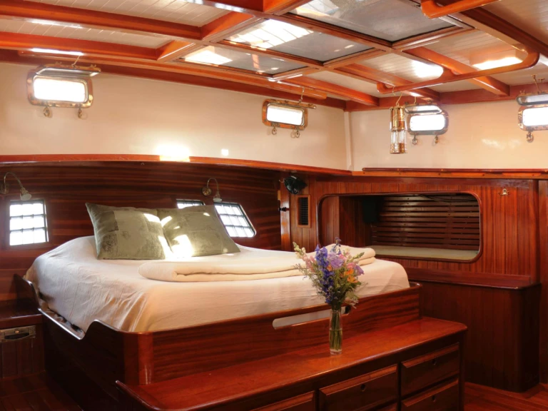 Alquiler de Covey Island Boatworks TREE OF LIFE en Newport