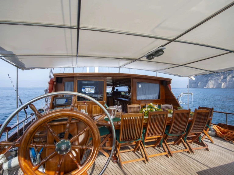 Alquiler de Yate de lujo, con o sin patrón Custom Gulet-Motor Sailor Castellammare di Stabia