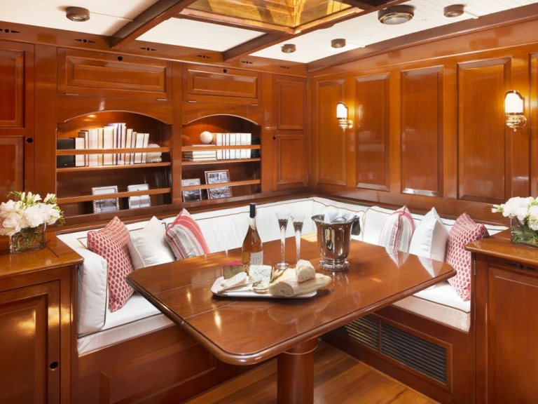 Hinckley NORTHERN STAR de alquiler a Sag Harbor