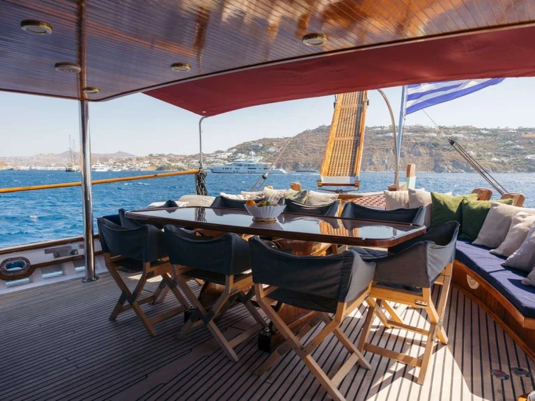 Alquiler de Psaros Shipyard SEATZEN en Miconos (Isla)