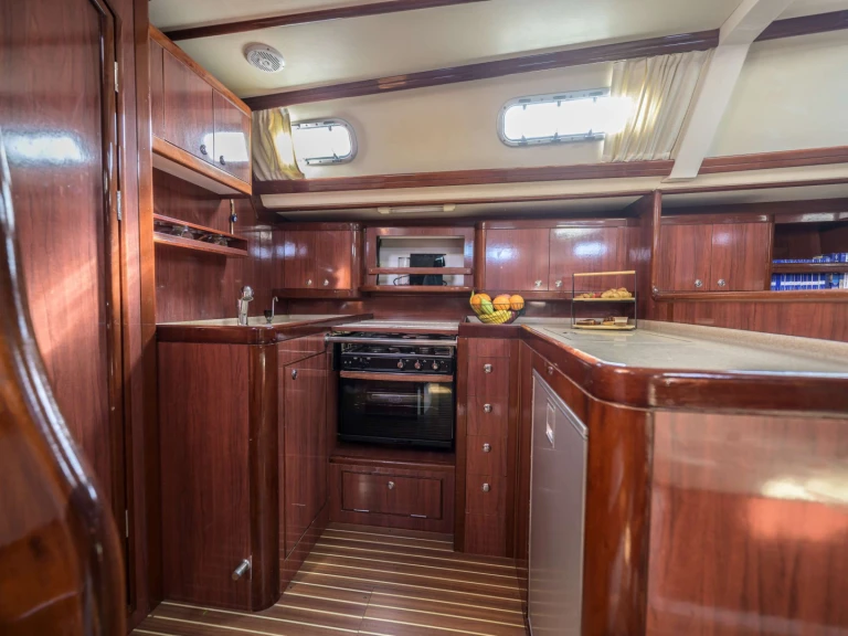 Alquiler de embarcaciones Ocean Yachts MYTHOS enAtenas en Samboat