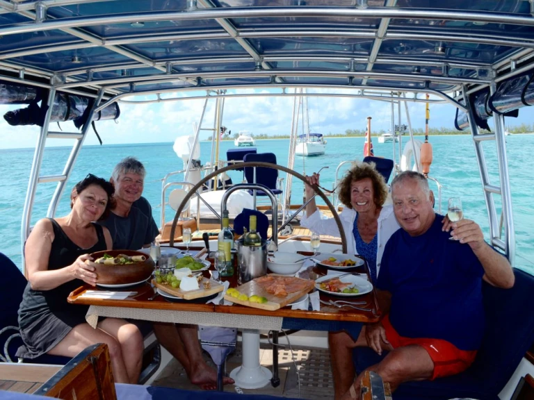 Alquiler de W.I. Crealock THE DOVE en Isla Antigua
