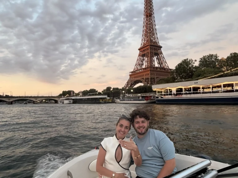 Alquiler de Monterey Mercruser en Paris