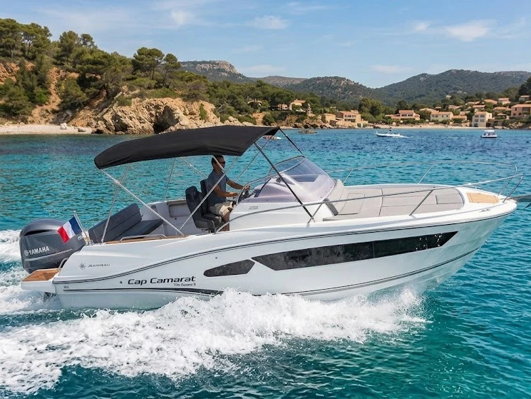 Alquiler de barcos Port Cogolin barato de Cap Camarat 7.5 WA